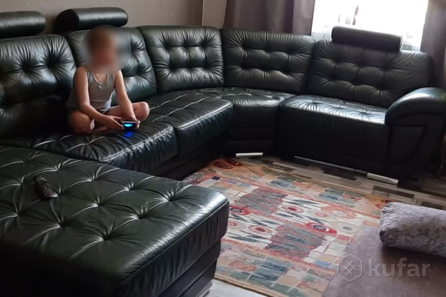 Кожаный диван за 10 000 рублей. Фото: kufar.by