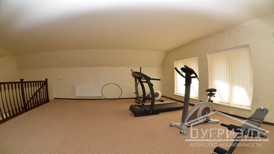 Тренажерный зал на втором этаже. Фото: bugrealt.by
