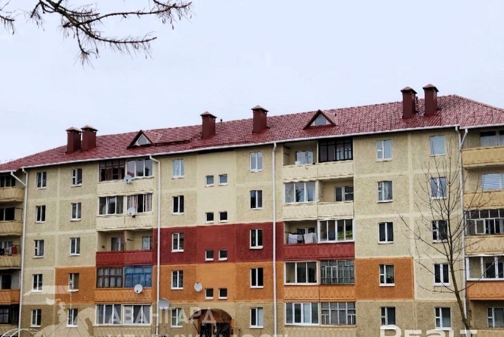 Пятиэтажный дом №12а на улице Парковой в поселке Чисть Молодеченского района